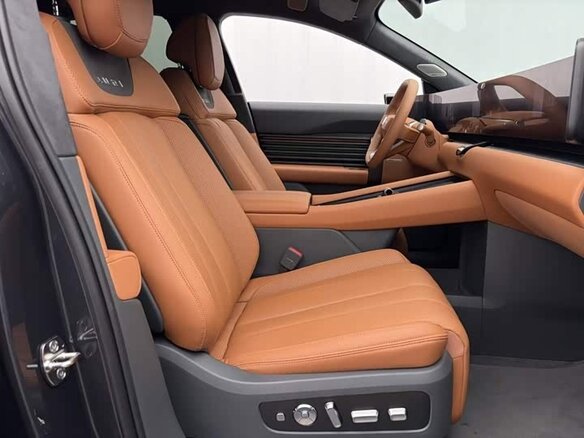 2026 Audi E7X, чёрный, 9285333 рублей - вид 11