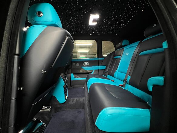 2020 Rolls-Royce Cullinan Black Badge I (Series I), чёрный, 39950000 рублей - вид 15
