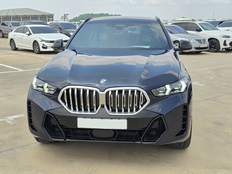 2026 BMW X6 40i III (G06) Рестайлинг, чёрный, 14720000 рублей, вид 2