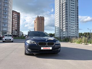 2011 BMW 5 серии 528i xDrive VI (F10/F11/F07), синий, 1500000 рублей, вид 3