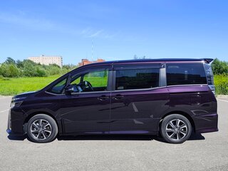2019 Toyota Voxy III (R80) Рестайлинг, фиолетовый, 2650000 рублей, вид 4