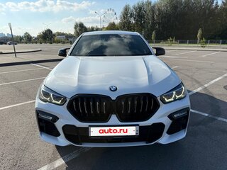 2021 BMW X6 40d III (G06), белый, 8500000 рублей, вид 2