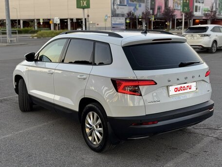 2021 Skoda Karoq DSG7 I, белый, 2360000 рублей, вид 2