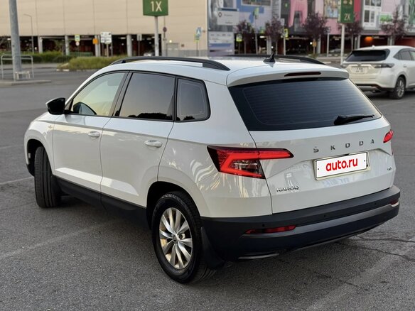 2021 Skoda Karoq DSG7 I, белый, 2360000 рублей - вид 1