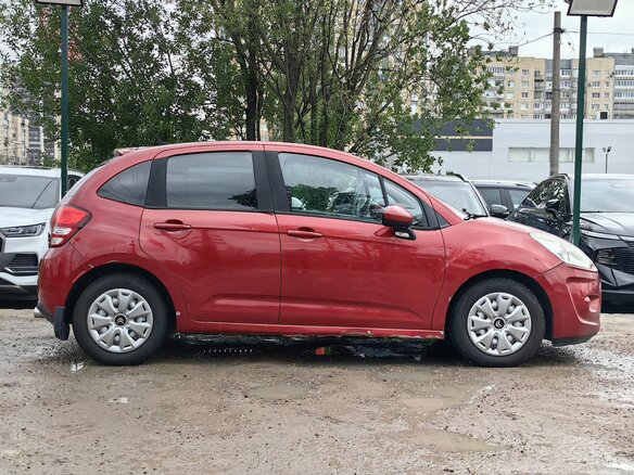 2010 Citroen C3 II, красный - вид 4