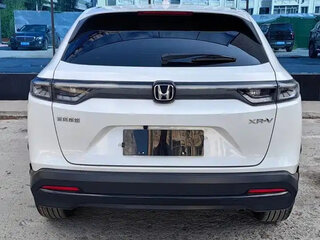 2023 Honda Vezel II, белый, 1620500 рублей, вид 5