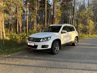 2014 Volkswagen Tiguan I Рестайлинг, белый, 1790000 рублей, вид 1