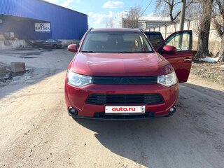 2013 Mitsubishi Outlander III, красный, 1160000 рублей, вид 3