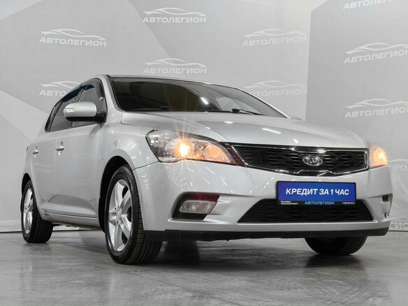 2012 Kia Ceed I Рестайлинг, серебристый, 770000 рублей - вид 21