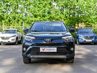 2017 Toyota RAV4 IV (XA40) Рестайлинг, чёрный, 2263000 рублей, вид 3