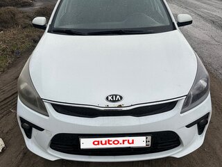 2017 Kia Rio IV, белый, 680000 рублей, вид 2