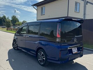 2015 Honda Stepwgn V, синий, 1975000 рублей, вид 3