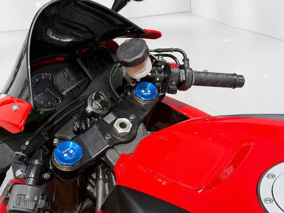 2023 Honda CBR 600RR, красный, 870019 рублей - вид 14