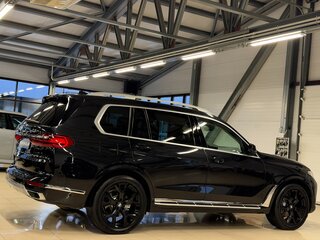 2021 BMW X7 40i I (G07), чёрный, 7999000 рублей, вид 4