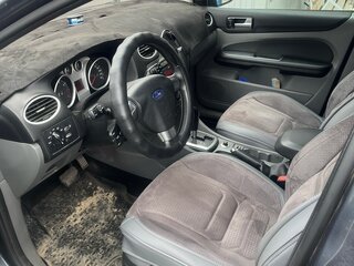 2010 Ford Focus II Рестайлинг, серый, 600000 рублей, вид 5