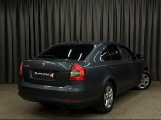 2011 Skoda Octavia II (A5) Рестайлинг, серый, 649999 рублей, вид 4
