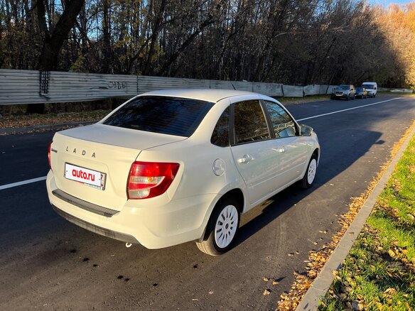 2024 Lada (ВАЗ) Granta I Рестайлинг, белый, 580000 рублей - вид 13
