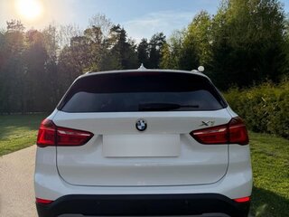 2018 BMW X1 18i sDrive II (F48), белый, 1623000 рублей, вид 5