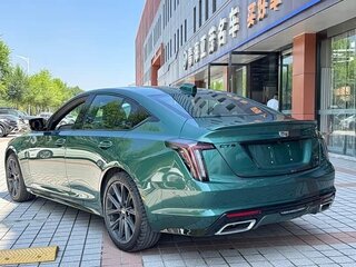 2025 Cadillac CT5 I Рестайлинг, зелёный, 5767055 рублей, вид 5