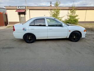 2000 Mitsubishi Mirage V, белый, 150000 рублей, вид 3