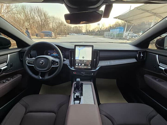 2026 Volvo S90 II Рестайлинг 2, чёрный, 5313379 рублей - вид 7