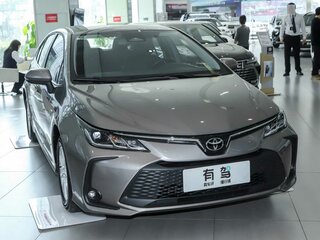2025 Toyota Corolla XII (E210), серый, 2600400 рублей, вид 4