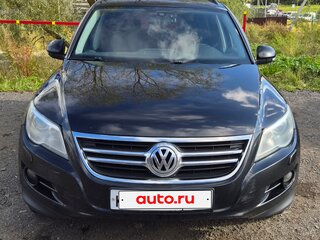 2011 Volkswagen Tiguan I, чёрный, 1010000 рублей, вид 1