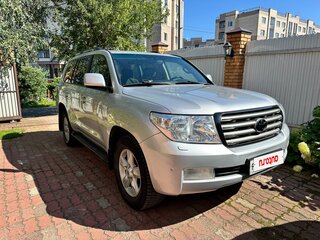 2010 Toyota Land Cruiser 200 Series, серебристый, 2700000 рублей, вид 2