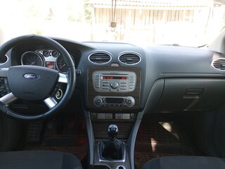 2008 Ford Focus II Рестайлинг, серебристый, 320000 рублей, вид 5