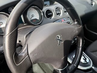 2012 Peugeot 308 I Рестайлинг, чёрный, 680000 рублей, вид 5