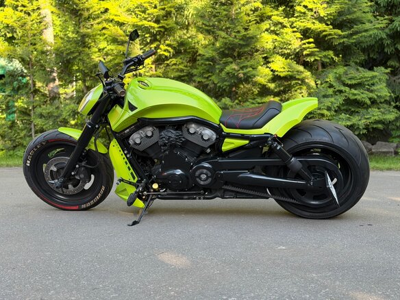 2008 Harley-Davidson V-Rod, чёрный, 2000000 рублей