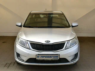 2013 Kia Rio III, серебристый, 690000 рублей, вид 2