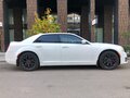 2017 Chrysler 300C II Рестайлинг, белый, 2600000 рублей - вид 2