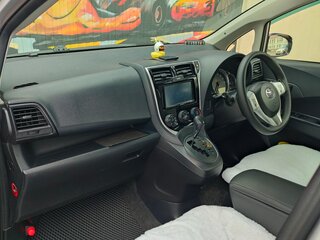 2016 Toyota Ractis II, серый, 900000 рублей, вид 4