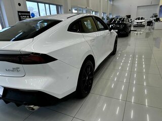2024 Changan UNI-V I, белый, 3329900 рублей, вид 2