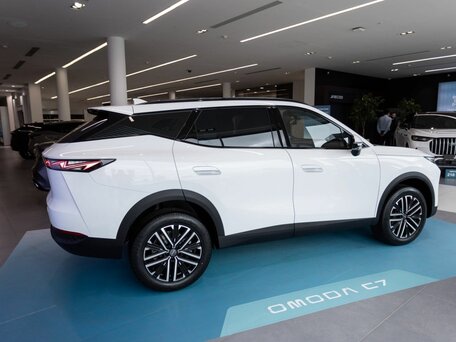 2026 Omoda C7, белый, 3087141 рублей, вид 3