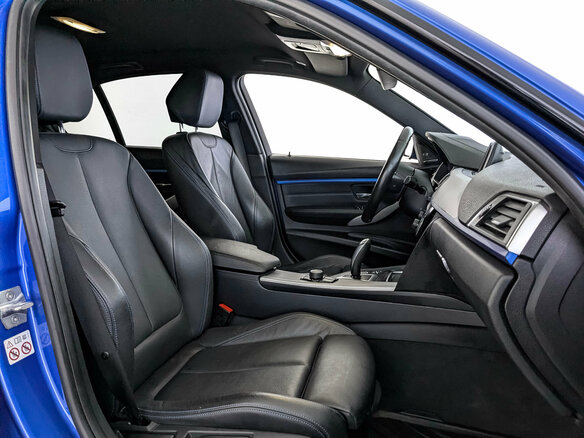 2018 BMW 3 серии 330i xDrive VI (F3x) Рестайлинг, синий, 3010000 рублей - вид 23