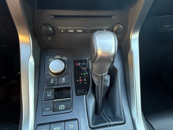 2015 Lexus NX 200 I, синий, 2400000 рублей - вид 10