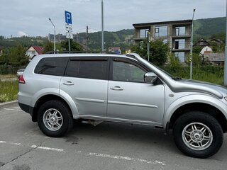 2013 Mitsubishi Pajero Sport II Рестайлинг, серебристый, 1400000 рублей, вид 4