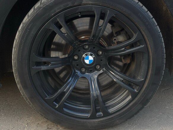 2011 BMW 7 серии 750i xDrive V (F01/F02/F04), чёрный - вид 15