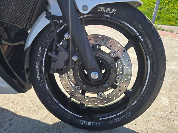 2011 Yamaha XJ6 (FZ6R), белый, 470000 рублей - вид 10
