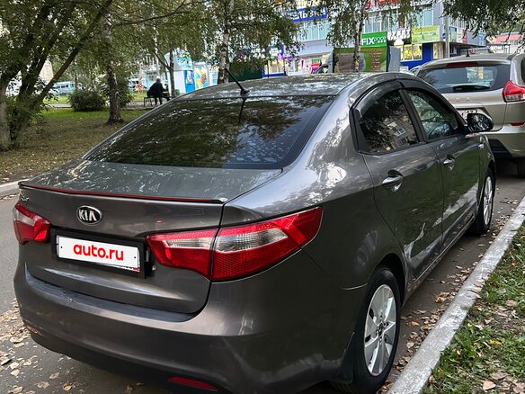 2014 Kia Rio III, серебристый, 450000 рублей - вид 6