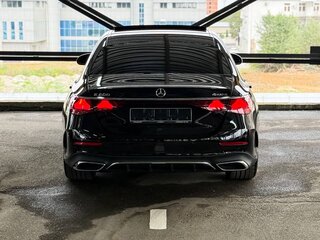 2024 Mercedes-Benz E-Класс 300 VI (W214, S214), чёрный, 7500000 рублей, вид 4