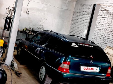 1997 Mercedes-Benz C-Класс 180 I (W202), зелёный, 235000 рублей, вид 5