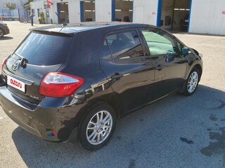2010 Toyota Auris I Рестайлинг, чёрный, 950000 рублей, вид 5