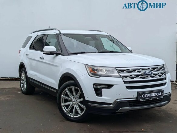 2018 Ford Explorer V Рестайлинг, белый, 2590000 рублей - вид 2