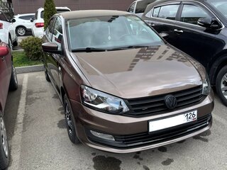 2015 Volkswagen Polo V, коричневый, 1000000 рублей, вид 2