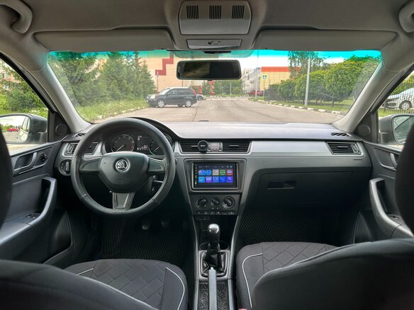 2015 Skoda Rapid I, белый, 700000 рублей - вид 9