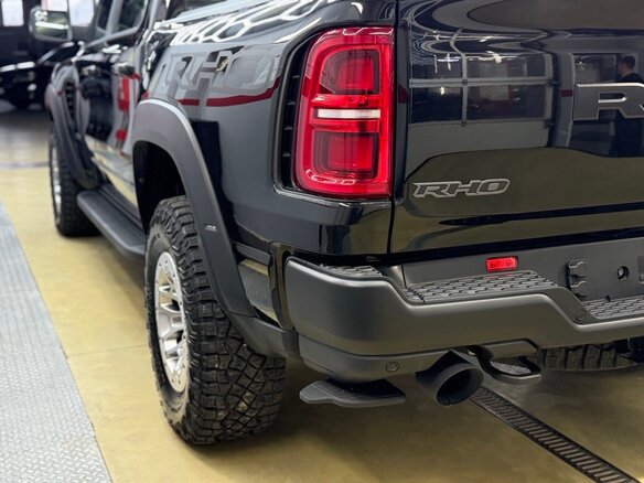 2025 Ram 1500 RHO V Рестайлинг, чёрный - вид 24