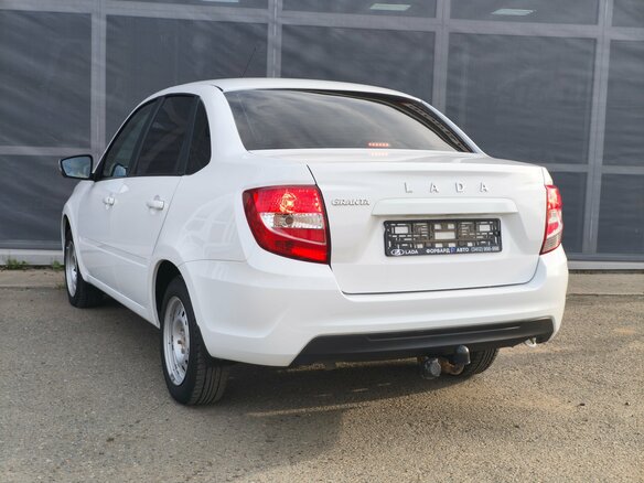 2023 Lada (ВАЗ) Granta I Рестайлинг, белый - вид 4